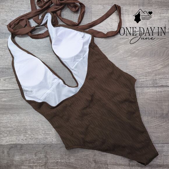 Zaful Deep V Tie Wrap One Piece Swimsuit Size M - Picture 6 of 6